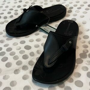 NWT Merrell Women’s Grace Black Leather Flip Sandals Size 6